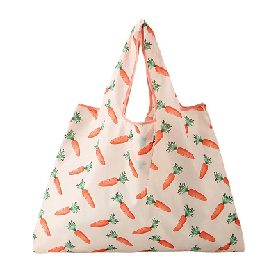 Polyester shopping bags are reusable and foldable shopping bags